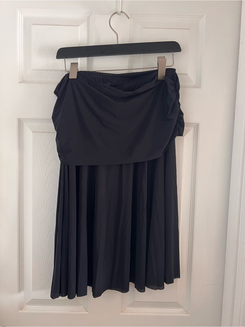 NWT Silky Sheer Fold Over Pleated Skirt Medium